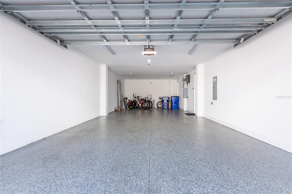 Dunedin, Florida, 34698, United States, 3 Bedrooms Bedrooms, ,3 BathroomsBathrooms,Residential,For Sale,1975288