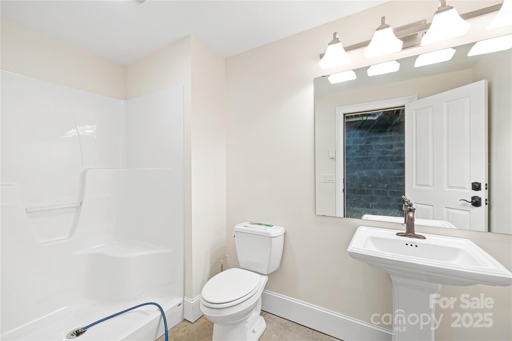 Granite Falls, North Carolina, 28630, United States, 4 Bedrooms Bedrooms, ,6 BathroomsBathrooms,Residential,For Sale,1983706