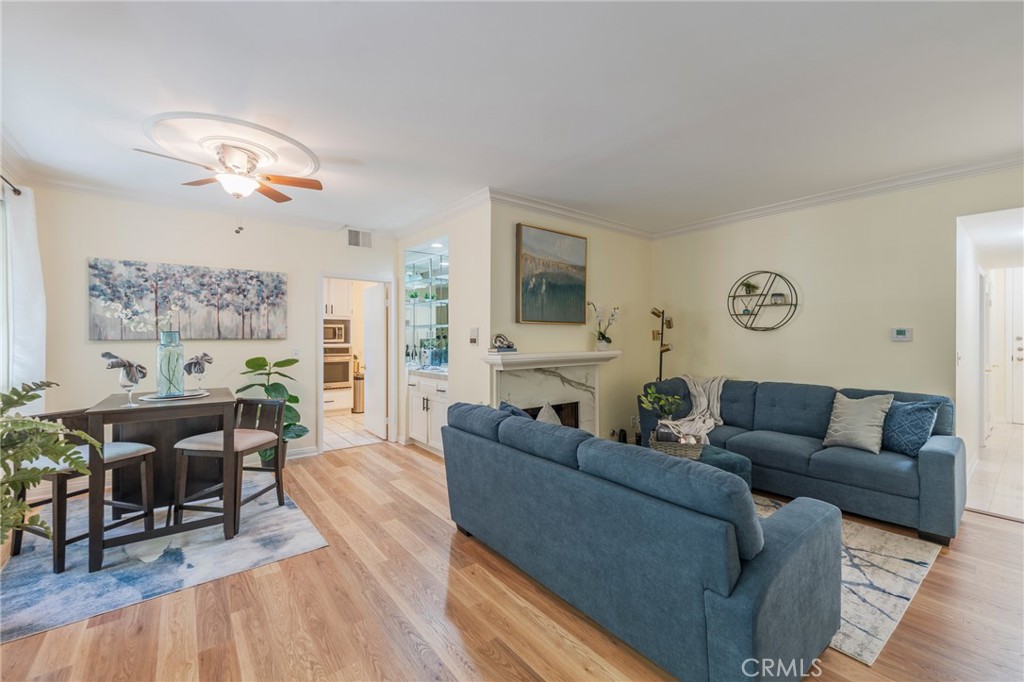 Los Angeles, California, 90024, United States, 2 Bedrooms Bedrooms, ,2 BathroomsBathrooms,Residential,For Sale,1828598