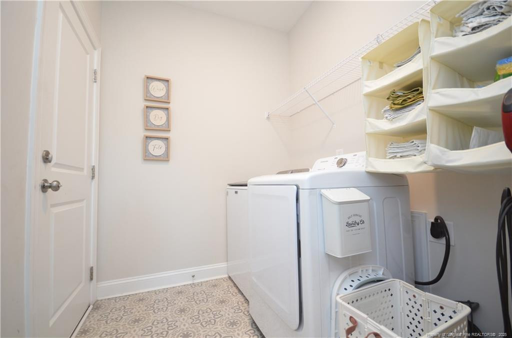 Spring Hope, North Carolina, 28390, United States, 5 Bedrooms Bedrooms, ,4 BathroomsBathrooms,Residential,For Sale,1993285