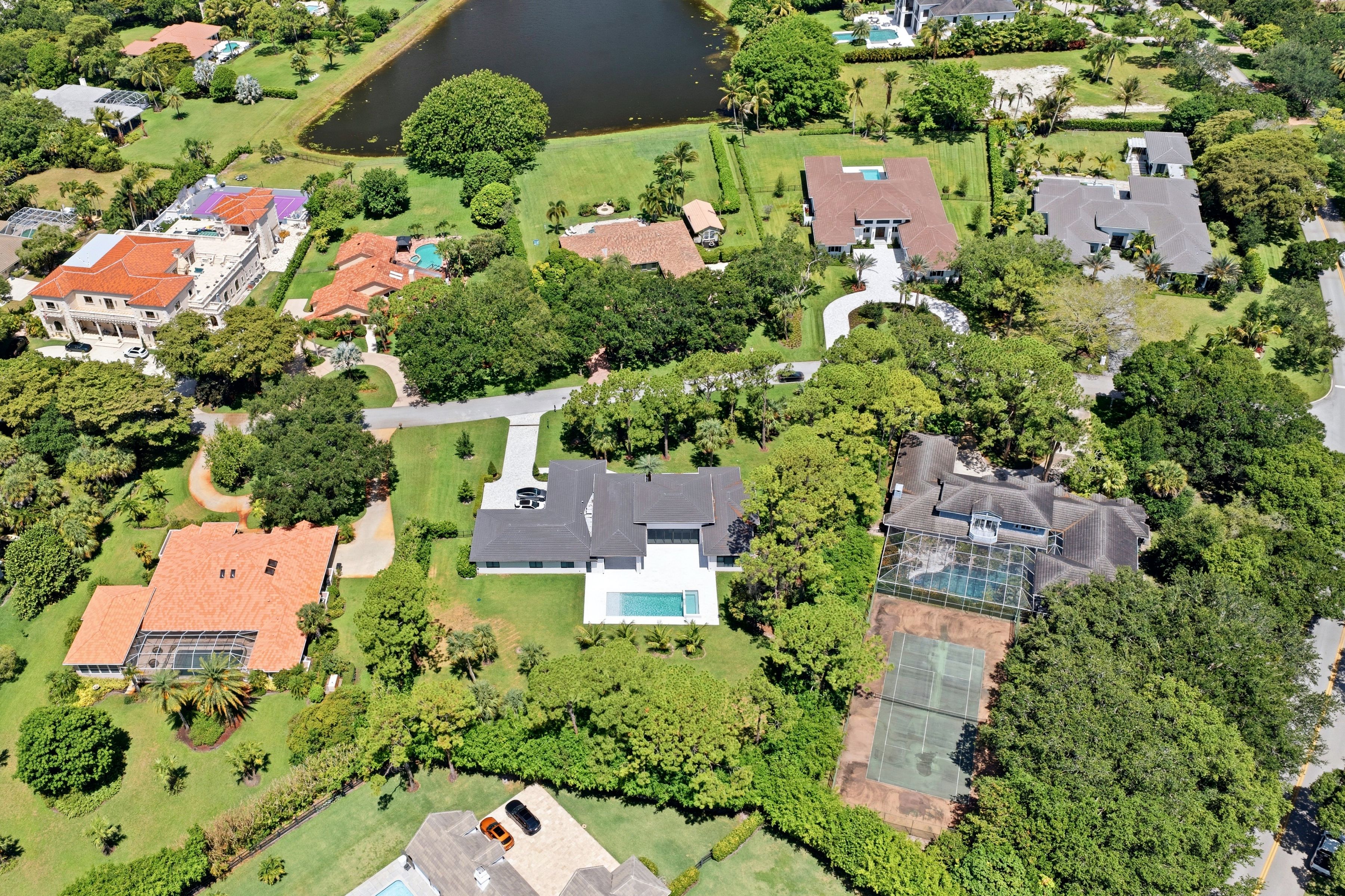  5382 Sea Biscuit Road - 物件實景