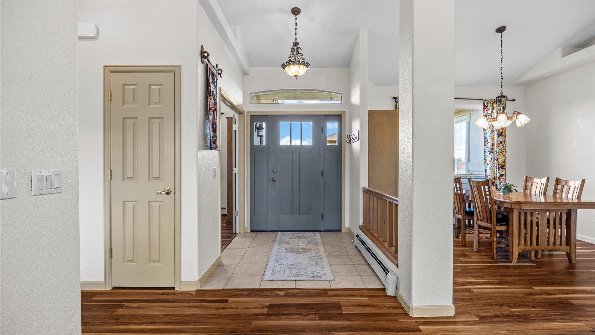 Grand Junction, Colorado, 81507, United States, 3 Bedrooms Bedrooms, ,2 BathroomsBathrooms,Residential,For Sale,1940996