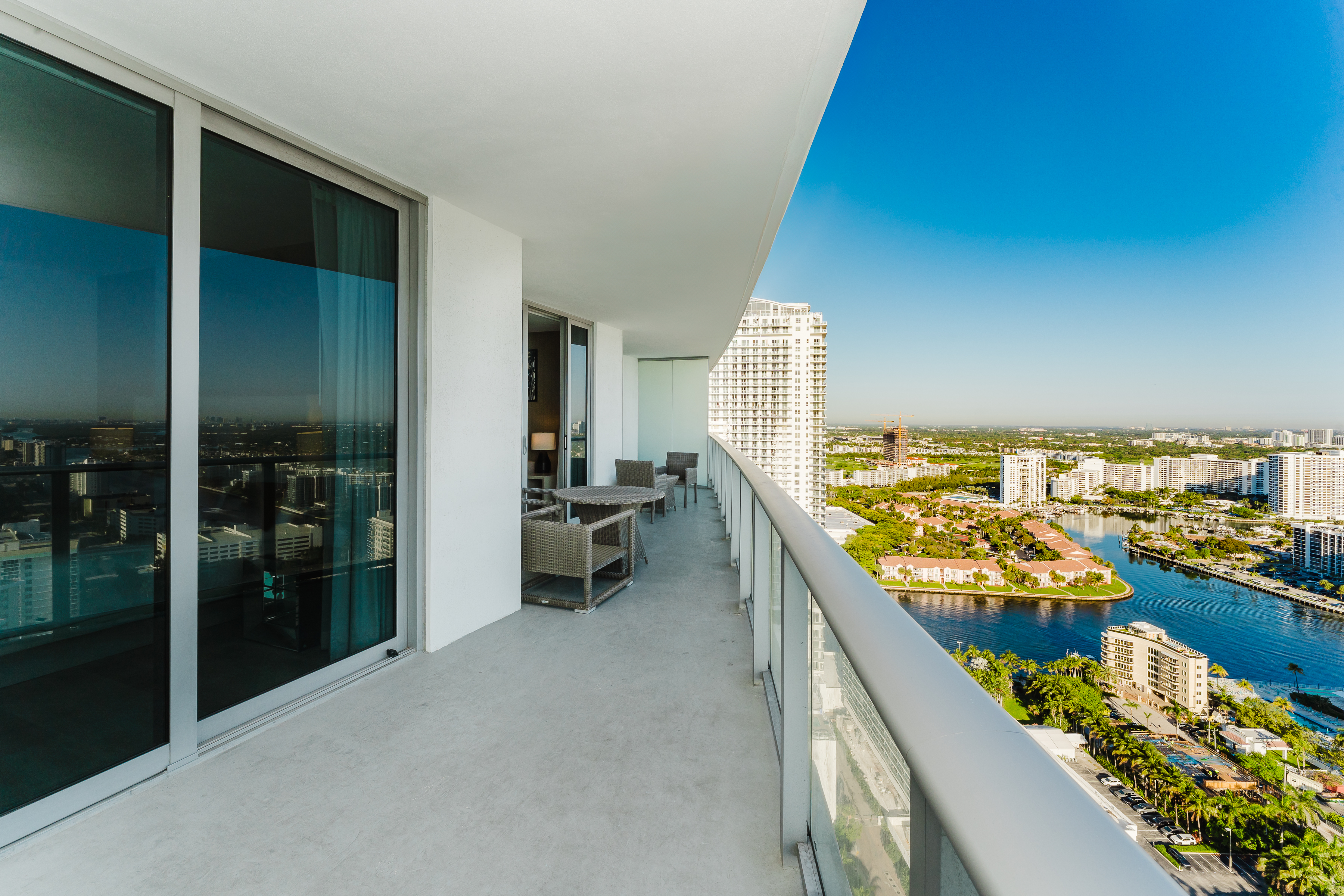  4111 S Ocean Dr, Hollywood, FL, 33019 - 物件實景