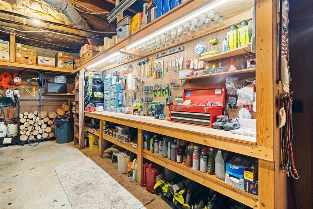 Cohutta, Georgia, 30710, United States, 3 Bedrooms Bedrooms, ,4 BathroomsBathrooms,Residential,For Sale,1998890