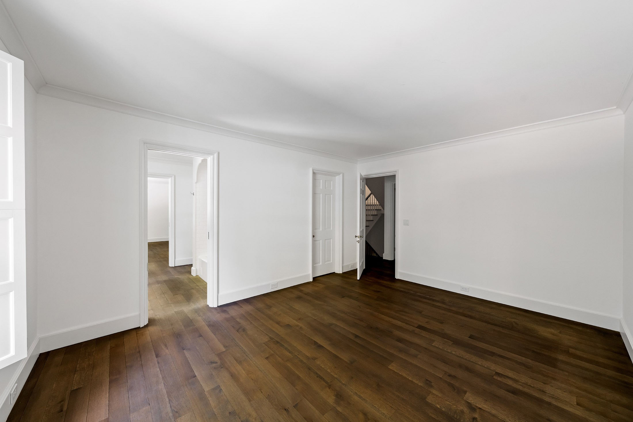  Timeless Architecture and Modern Livability Converge in Tuxedo Park Home - 物件實景