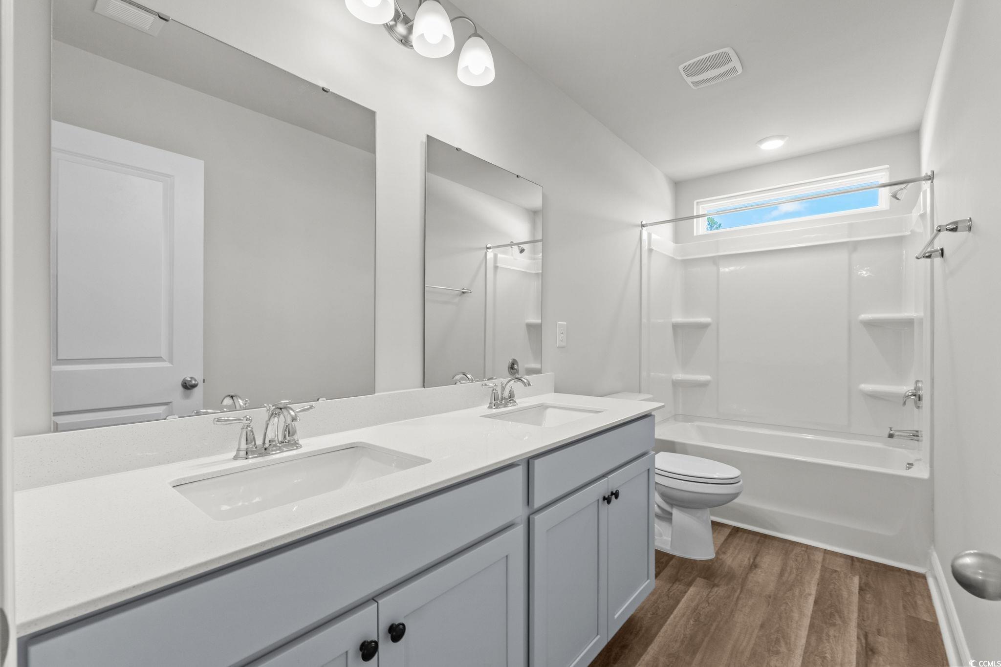 Myrtle Beach, South Carolina, 29579, United States, 5 Bedrooms Bedrooms, ,4 BathroomsBathrooms,Residential,For Sale,1960870