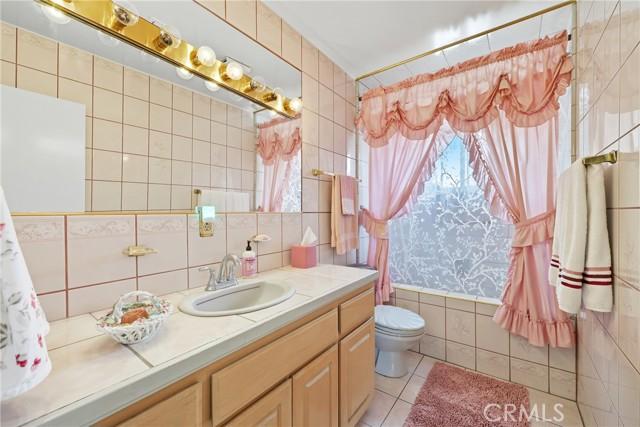 County - Los Angeles, California, 90063, United States, 4 Bedrooms Bedrooms, ,2 BathroomsBathrooms,Residential,For Sale,1984110