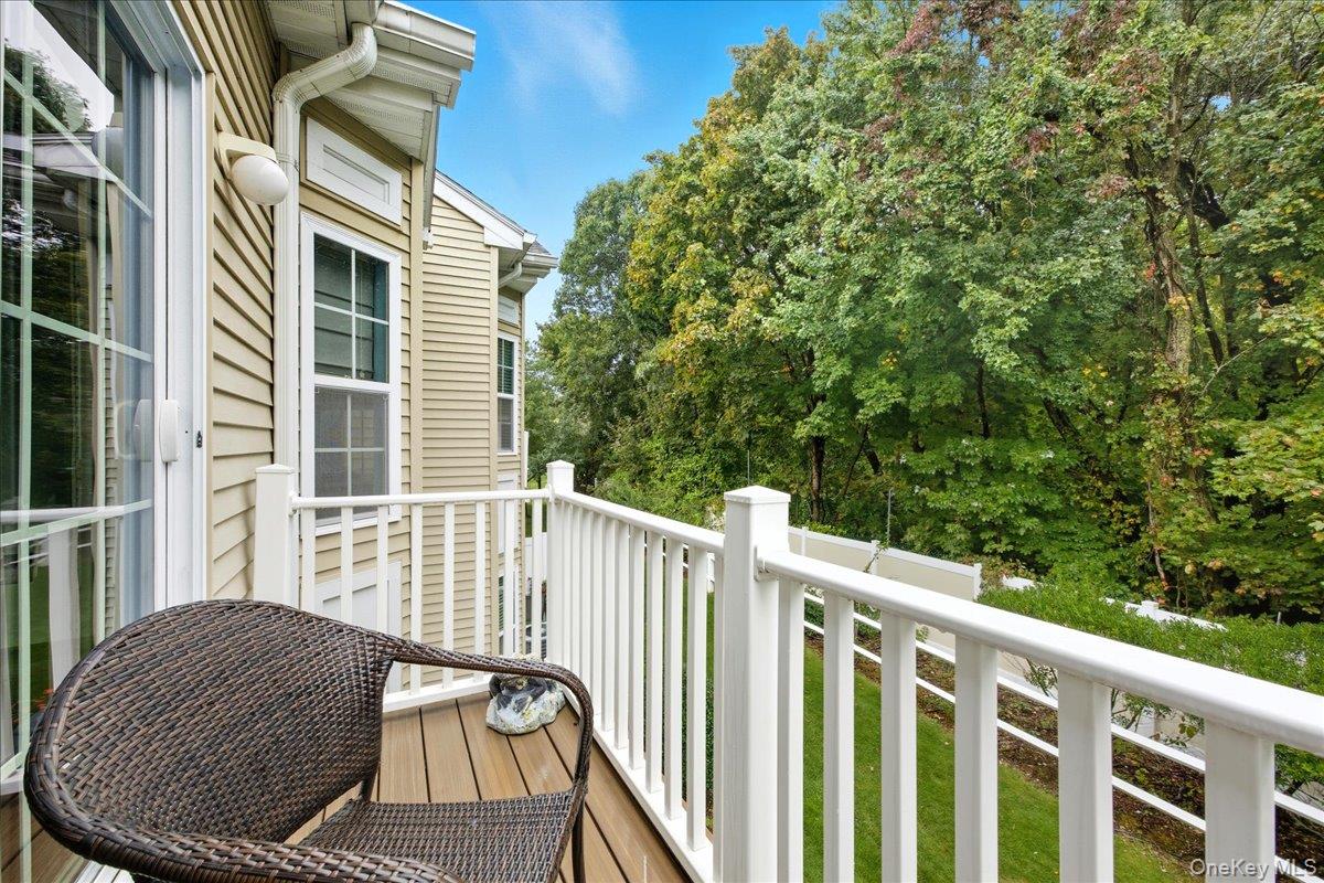 East Meadow, New York, 11554, United States, 2 Bedrooms Bedrooms, ,2 BathroomsBathrooms,Residential,For Sale,1958127