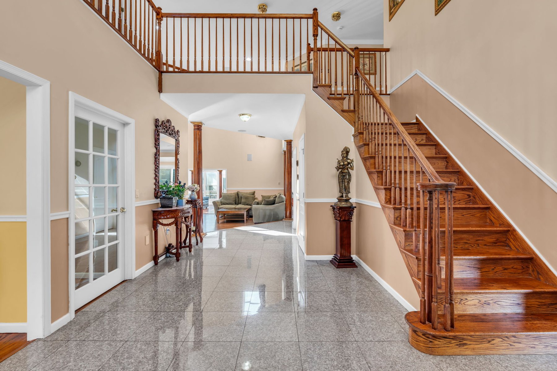  Luxury Multi-Generational Estate - 物件實景