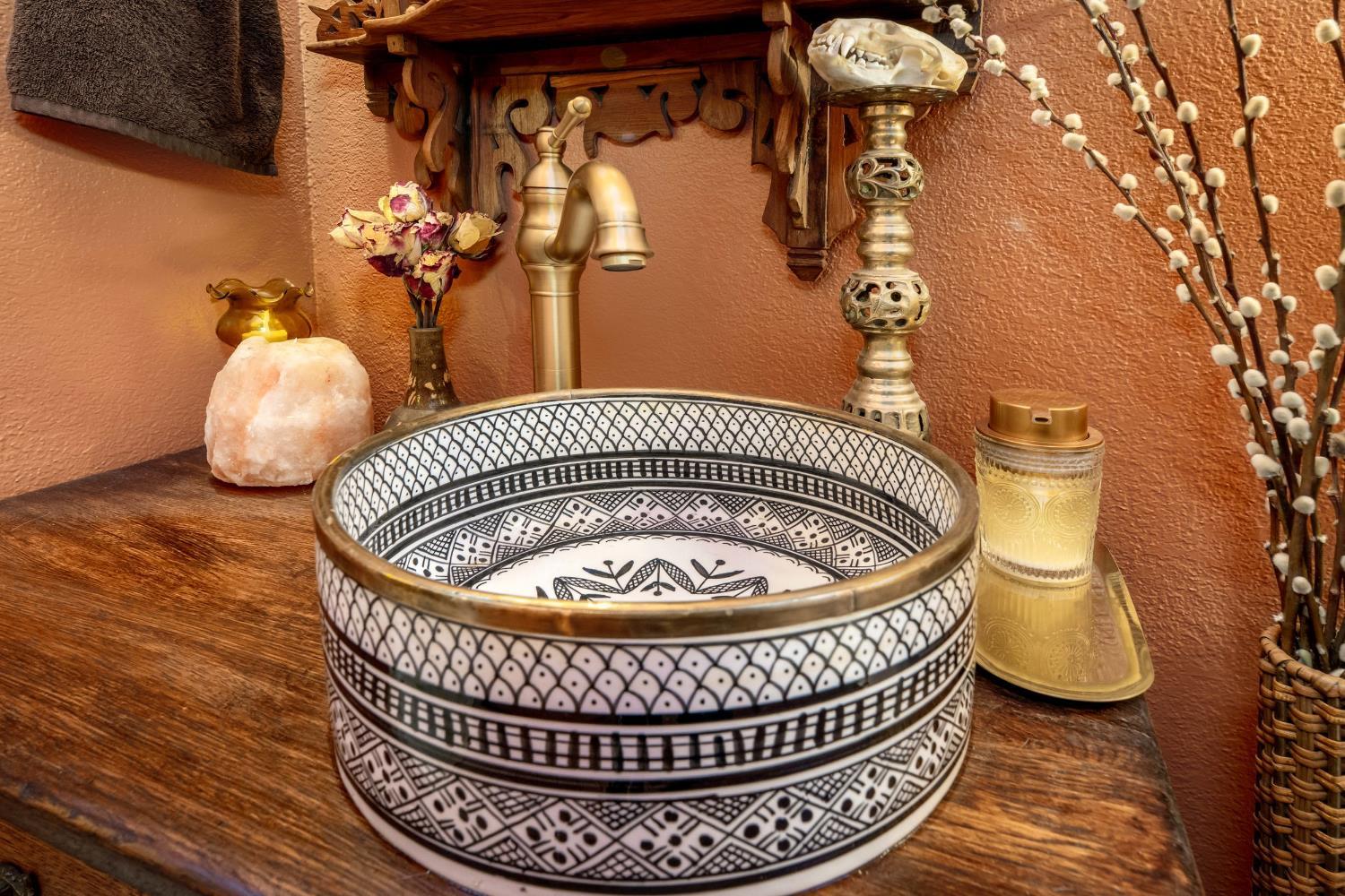 Foresthill, California, 95631, United States, 4 Bedrooms Bedrooms, ,3 BathroomsBathrooms,Residential,For Sale,2006028