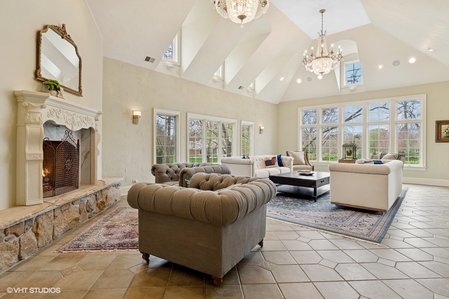 Wayne, Illinois, 60184, United States, 5 Bedrooms Bedrooms, ,7 BathroomsBathrooms,Residential,For Sale,2006495