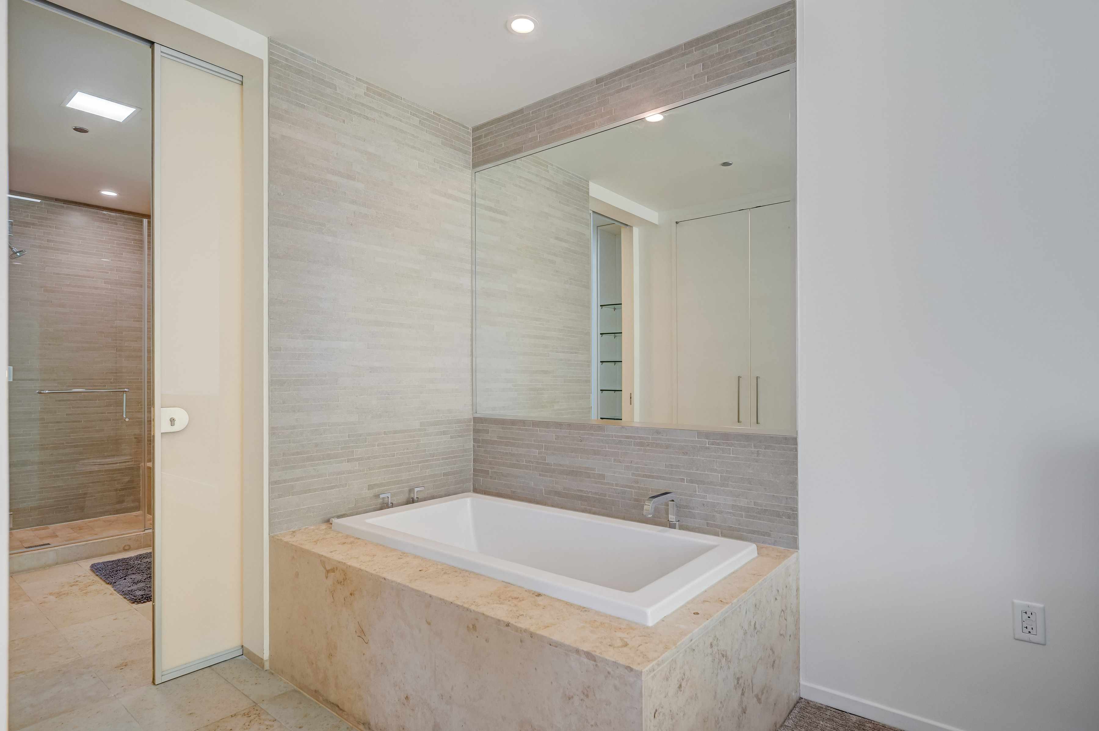  New to Market - 物件實景