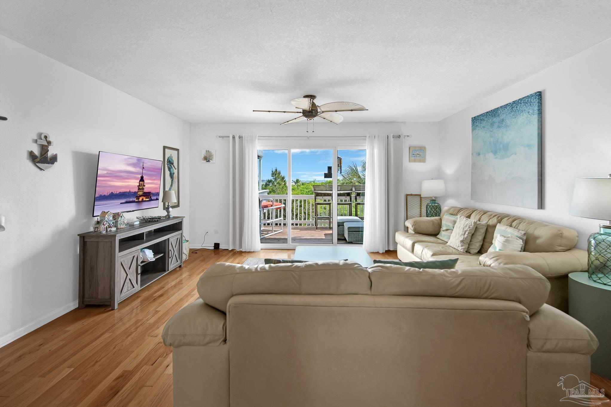 Navarre Beach, Florida, 32566, United States, 2 Bedrooms Bedrooms, ,3 BathroomsBathrooms,Residential,For Sale,1968744