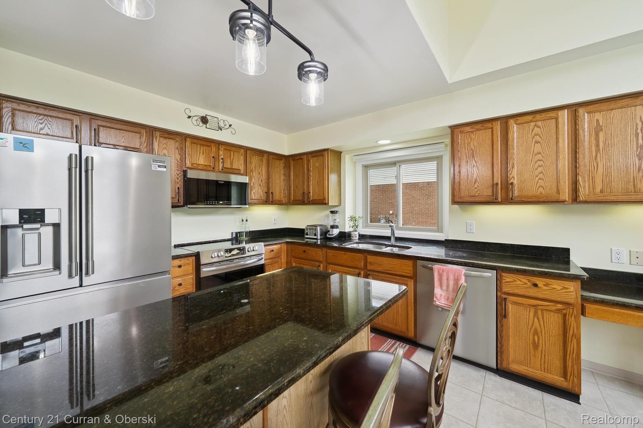 Canton Charter Township, Michigan, 48187, United States, 4 Bedrooms Bedrooms, ,3 BathroomsBathrooms,Residential,For Sale,1977619