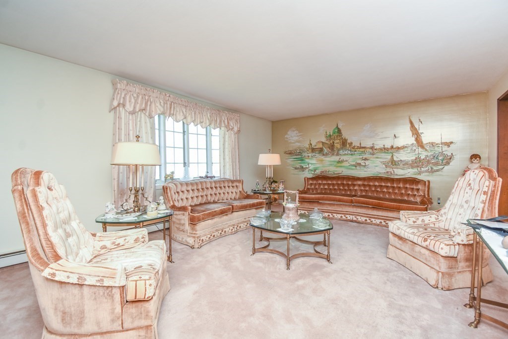 Nahant, Massachusetts, 01908, United States, 4 Bedrooms Bedrooms, ,3 BathroomsBathrooms,Residential,For Sale,1943119