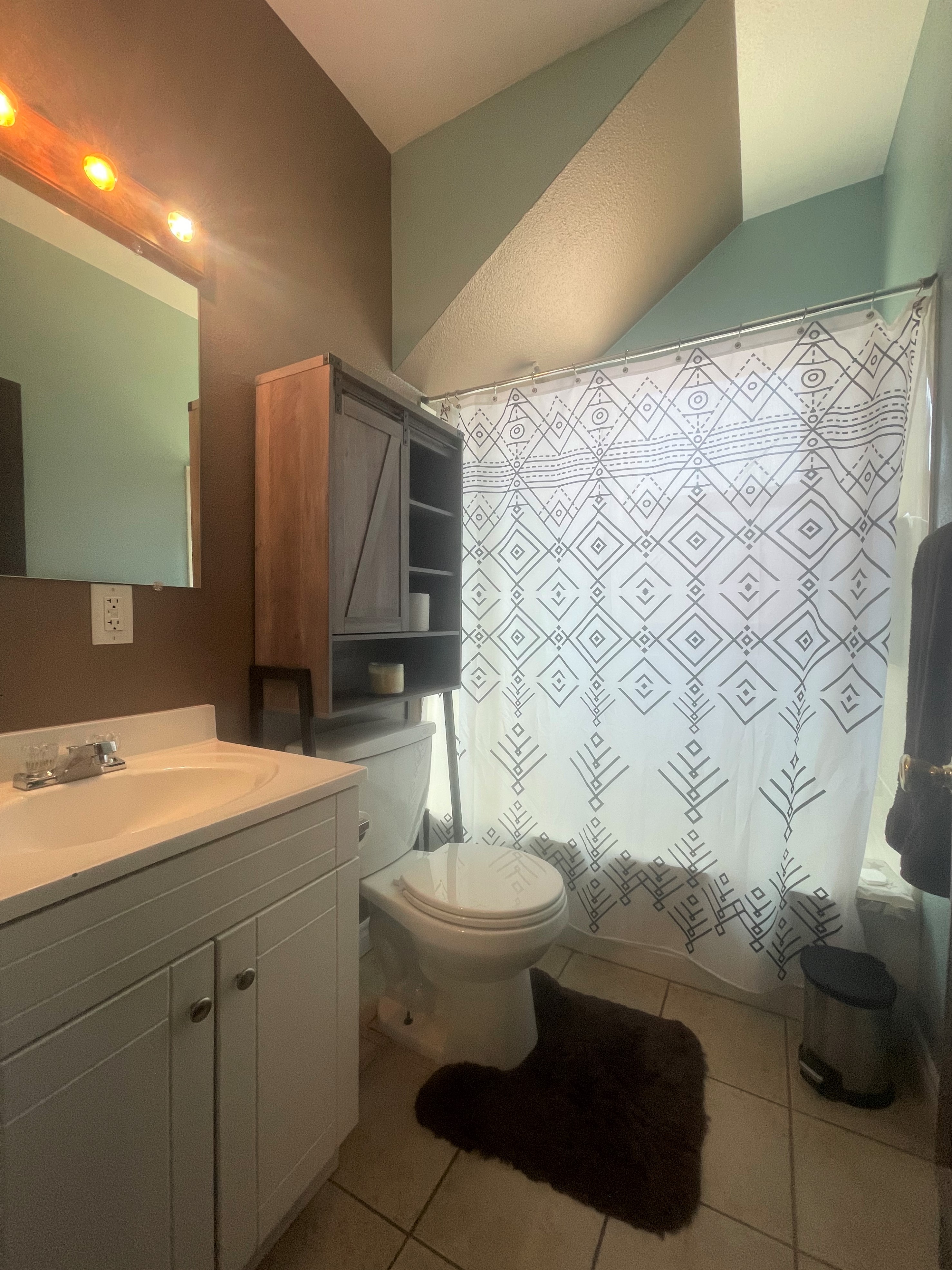 Priest River, Idaho, 83856, United States, 2 Bedrooms Bedrooms, ,2 BathroomsBathrooms,Residential,For Sale,1928264