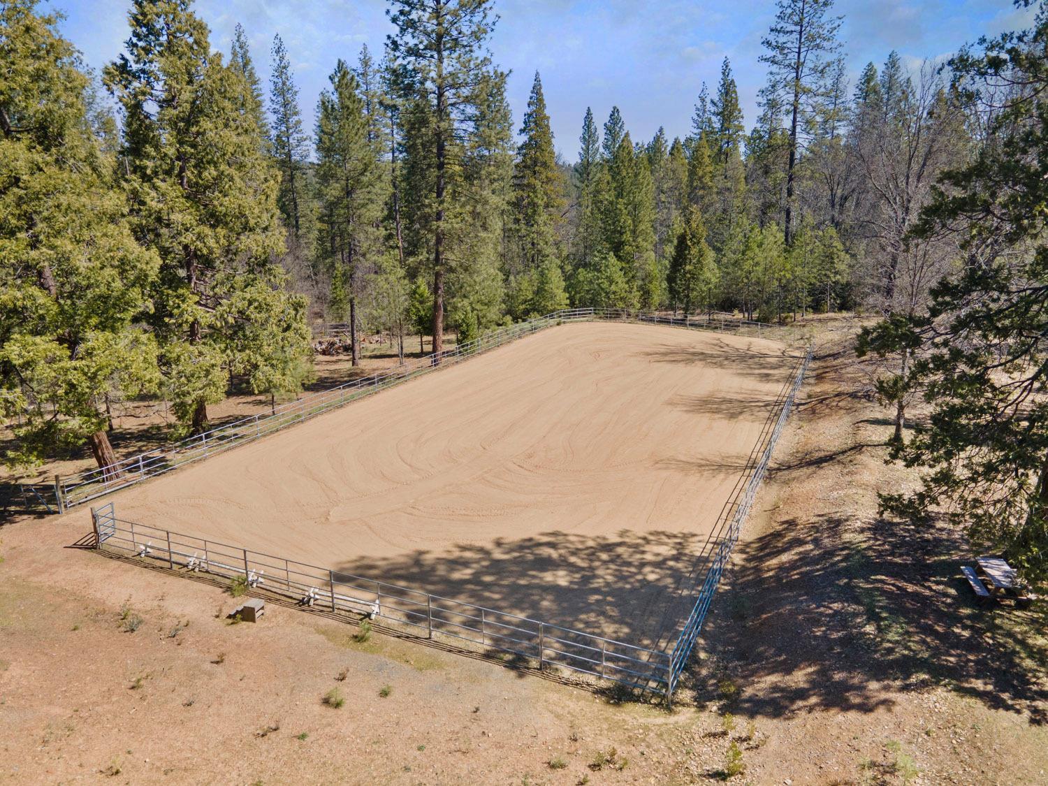 Coulterville, California, 95311, United States, 3 Bedrooms Bedrooms, ,4 BathroomsBathrooms,Residential,For Sale,1792309