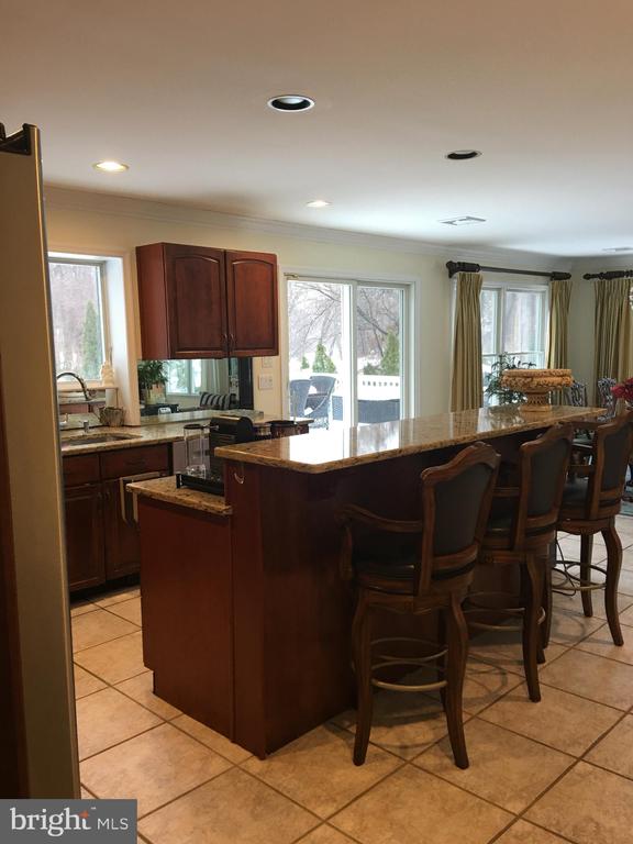 Manalapan, New Jersey, 07726, United States, 4 Bedrooms Bedrooms, ,3 BathroomsBathrooms,Residential,For Sale,1977745