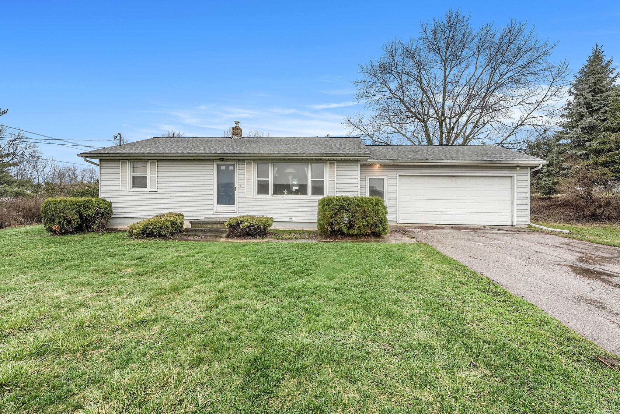4 Mile Rd, Grand Rapids, MI 49544