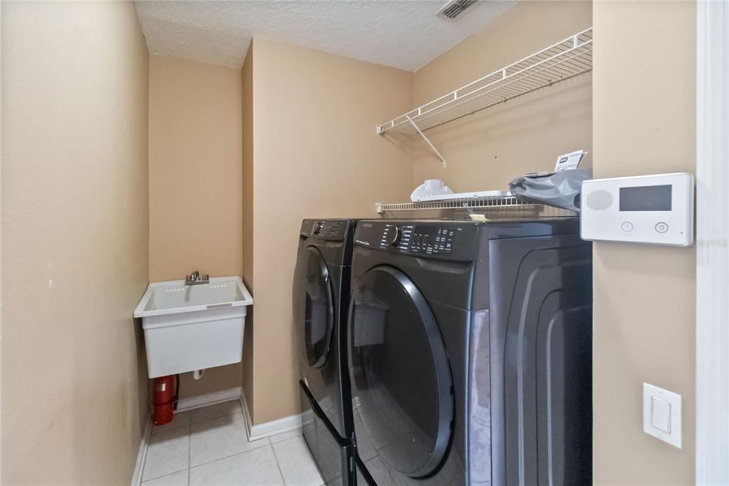 Orlando, Florida, 32819, United States, 4 Bedrooms Bedrooms, ,2 BathroomsBathrooms,Residential,For Sale,1911338