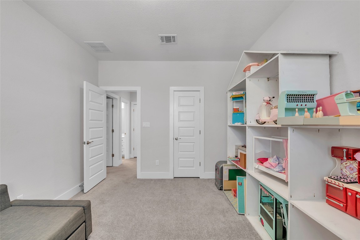 Georgetown, Texas, 78628, United States, 5 Bedrooms Bedrooms, ,5 BathroomsBathrooms,Residential,For Sale,1969205