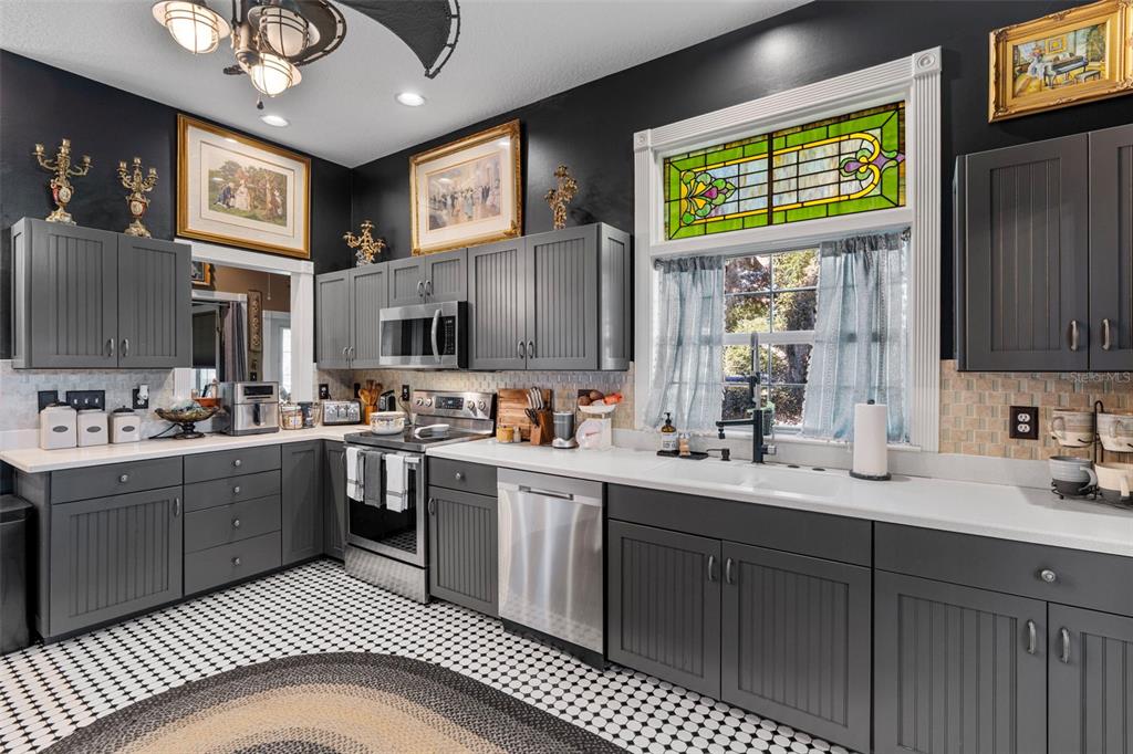 Howey In The Hills, Florida, 34737, United States, 3 Bedrooms Bedrooms, ,3 BathroomsBathrooms,Residential,For Sale,1975502