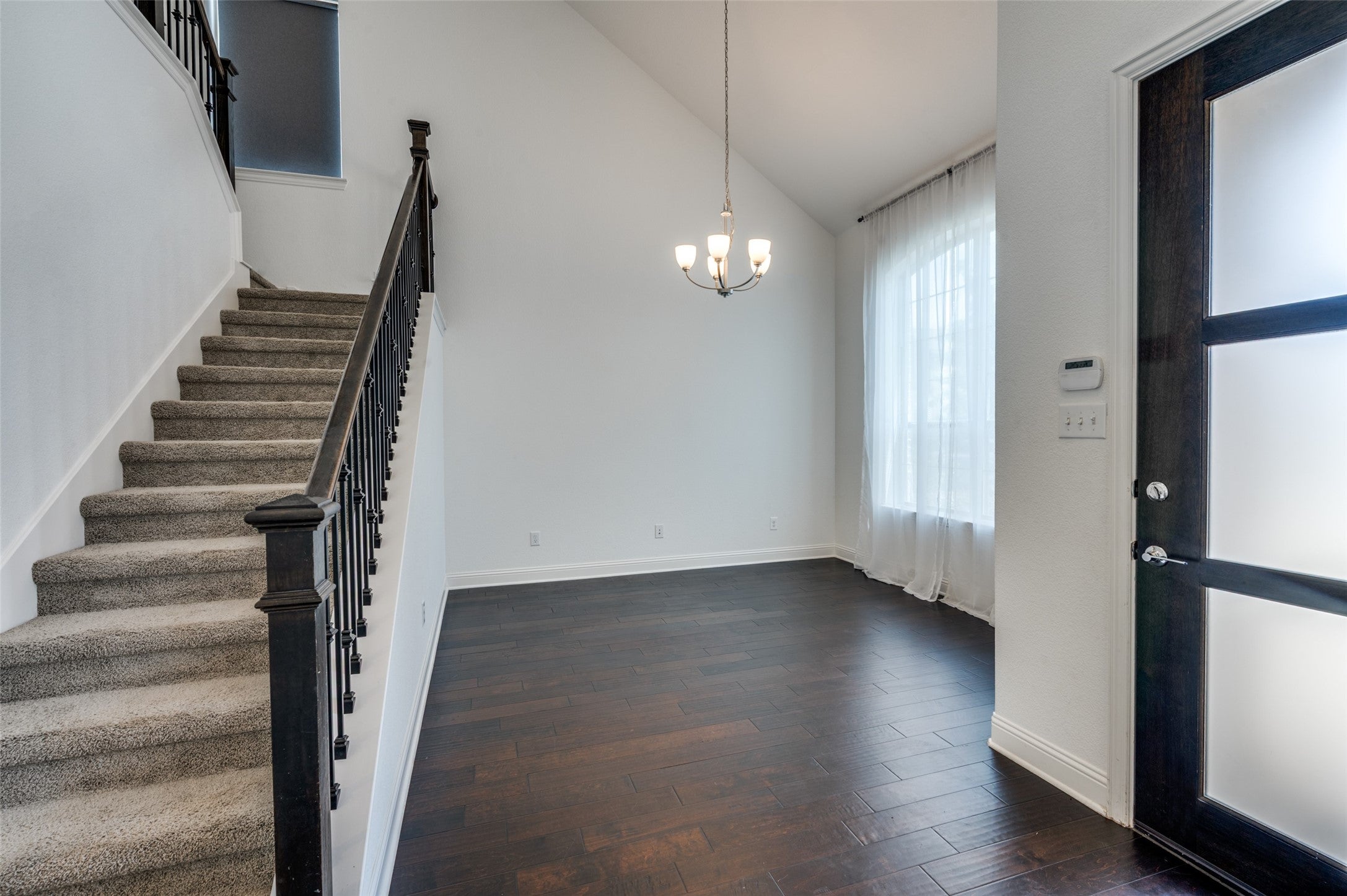 Arlington, Texas, 76005, United States, 3 Bedrooms Bedrooms, ,3 BathroomsBathrooms,Residential,For Sale,1977592