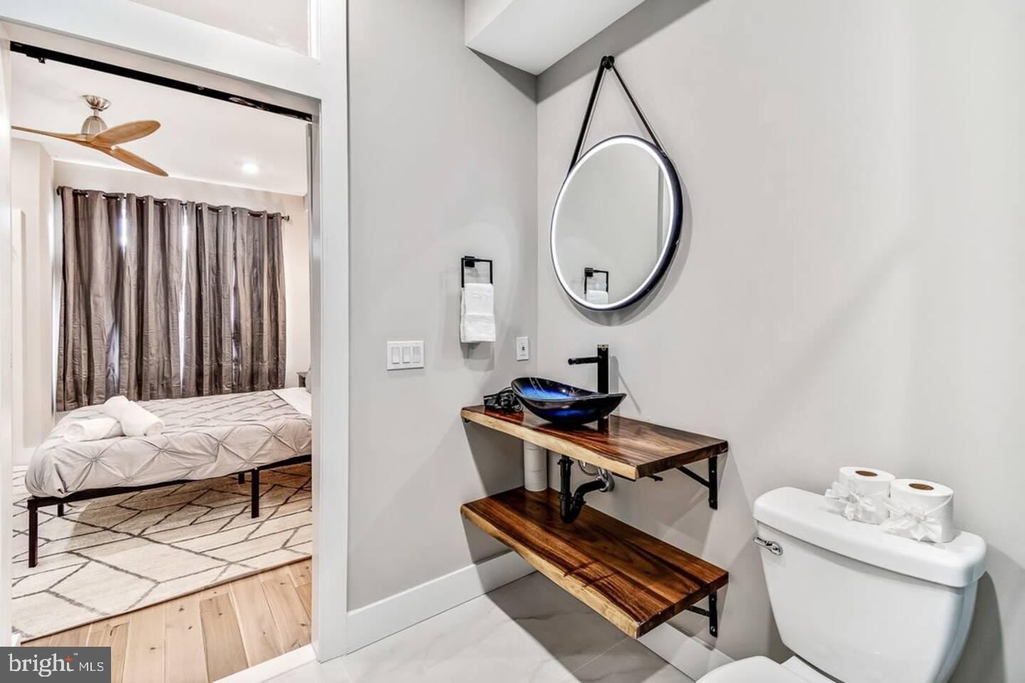 Philadelphia, Pennsylvania, 19146, United States, 4 Bedrooms Bedrooms, ,4 BathroomsBathrooms,Residential,For Sale,1877364