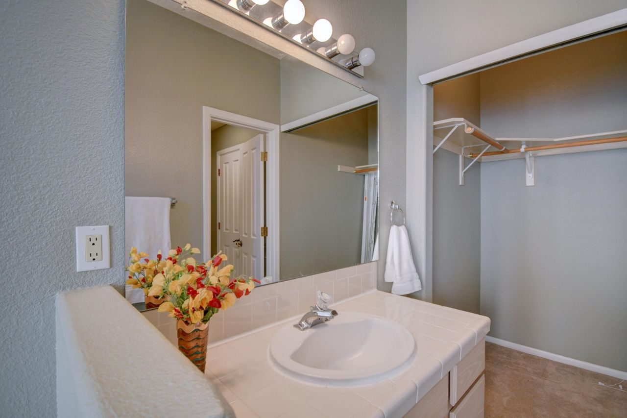 Albuquerque, New Mexico, 87114, United States, 4 Bedrooms Bedrooms, ,4 BathroomsBathrooms,Residential,For Sale,1941091