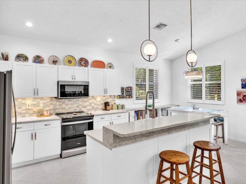 Pompano Beach, Florida, 33069, United States, 3 Bedrooms Bedrooms, ,2 BathroomsBathrooms,Residential,For Sale,2008555