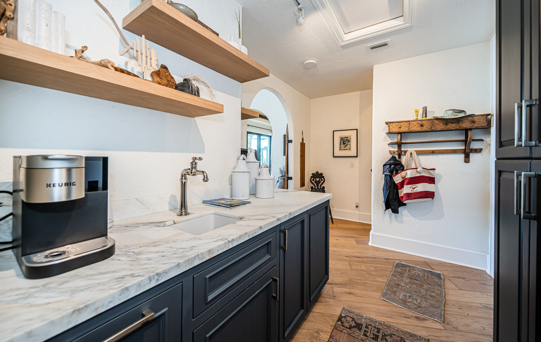 St Petersburg, Florida, 33707, United States, 5 Bedrooms Bedrooms, ,5 BathroomsBathrooms,Residential,For Sale,2007772