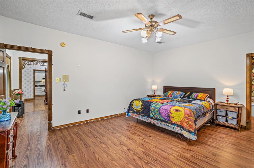 Palmer, Texas, 75152, United States, 4 Bedrooms Bedrooms, ,4 BathroomsBathrooms,Residential,For Sale,1943207