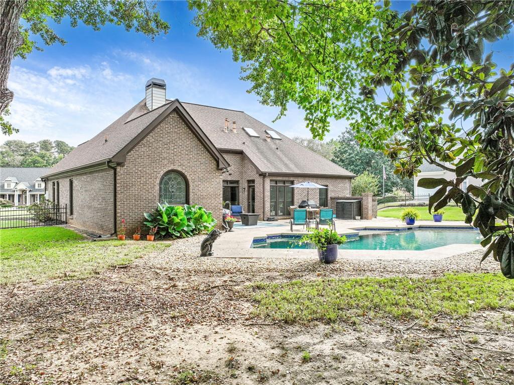 Cumming, Georgia, 30041, United States, 4 Bedrooms Bedrooms, ,4 BathroomsBathrooms,Residential,For Sale,1989909