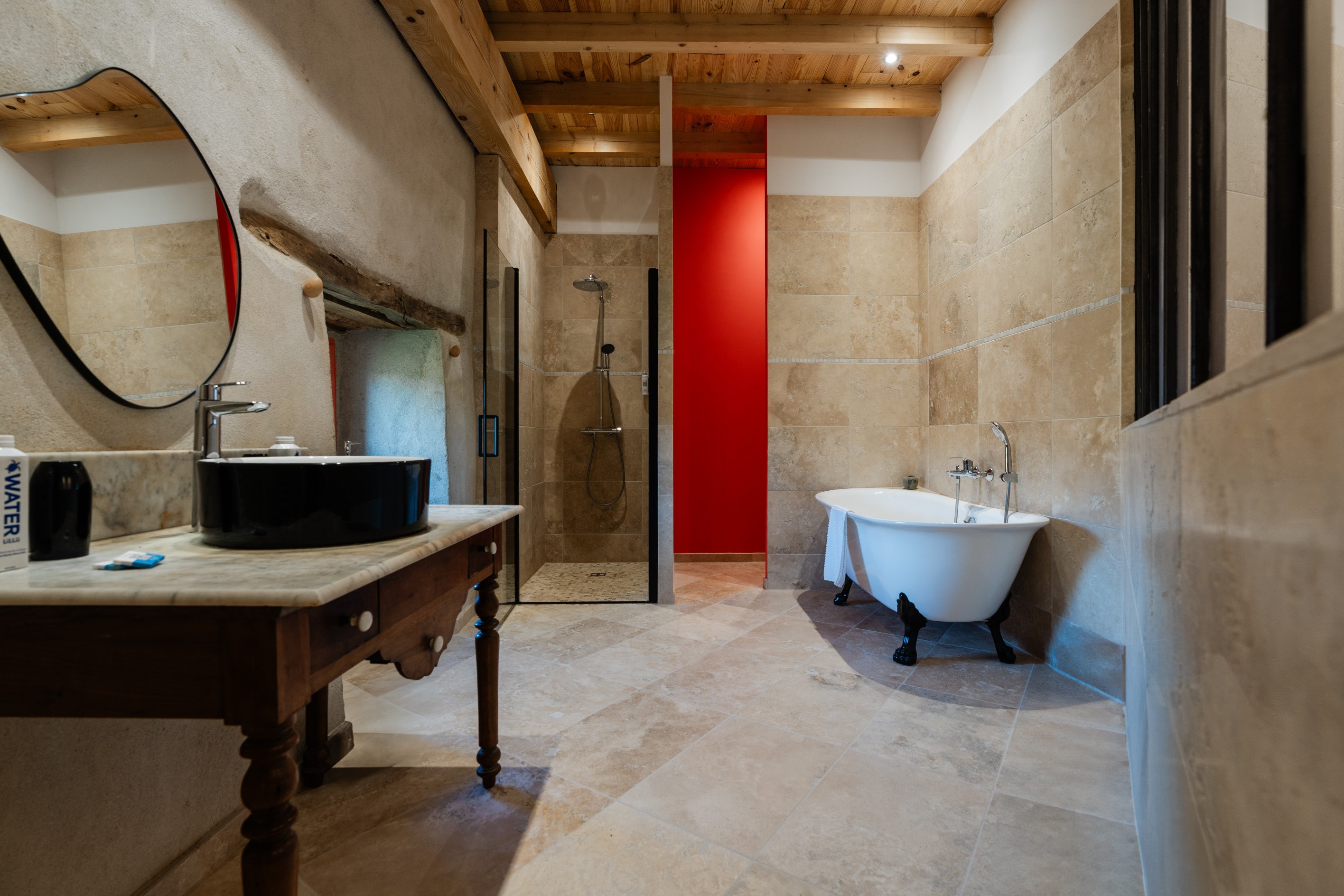  16th-Century Languedoc Chateau - 物件實景