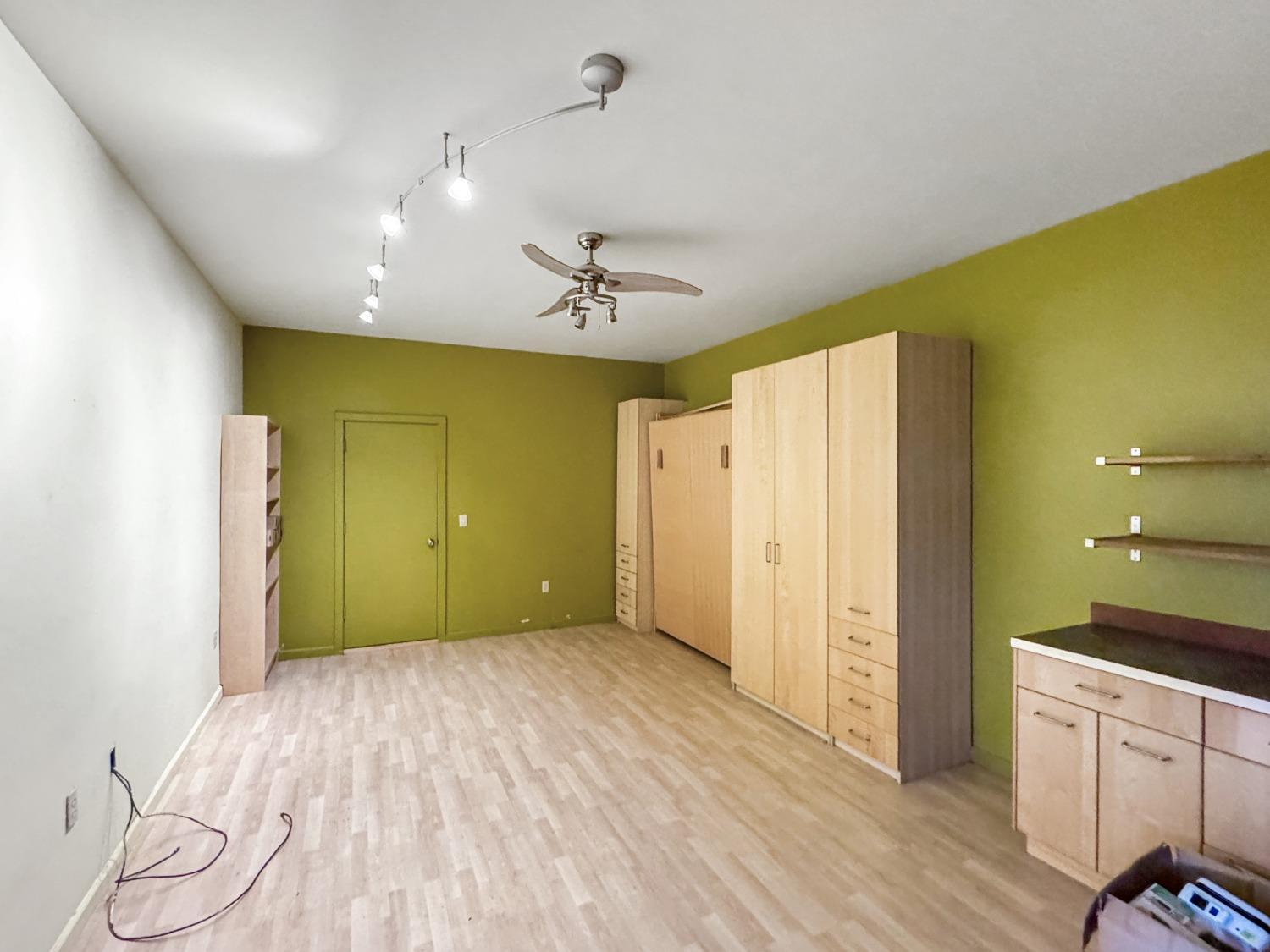 Grass Valley, California, 95949, United States, 3 Bedrooms Bedrooms, ,4 BathroomsBathrooms,Residential,For Sale,1920677