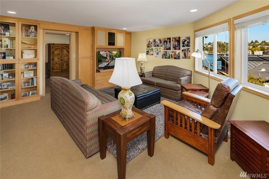 3758 W Commodore Wy, Seattle, Washington, 98199, United States, 4 Bedrooms Bedrooms, ,4 BathroomsBathrooms,Residential,For Sale,3758 W Commodore Wy,1431576