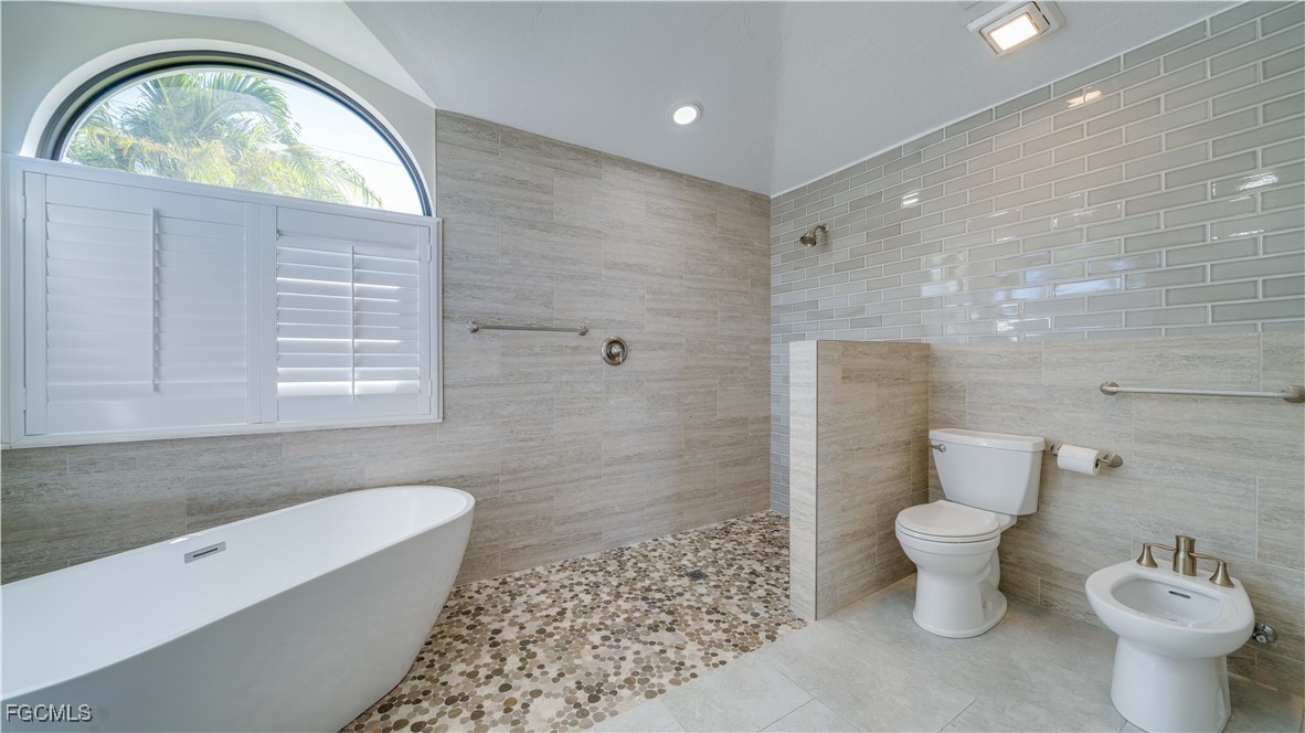 Cape Coral, Florida, 33904, United States, 3 Bedrooms Bedrooms, ,2 BathroomsBathrooms,Residential,For Sale,1987344