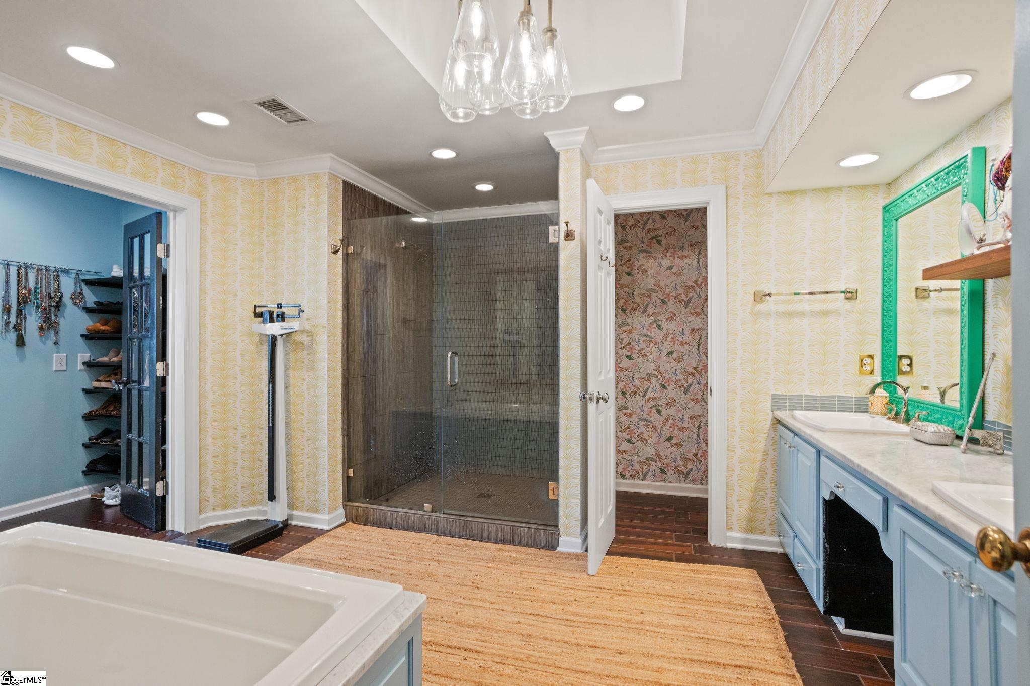 Simpsonville, South Carolina, 29681, United States, 5 Bedrooms Bedrooms, ,5 BathroomsBathrooms,Residential,For Sale,1988103