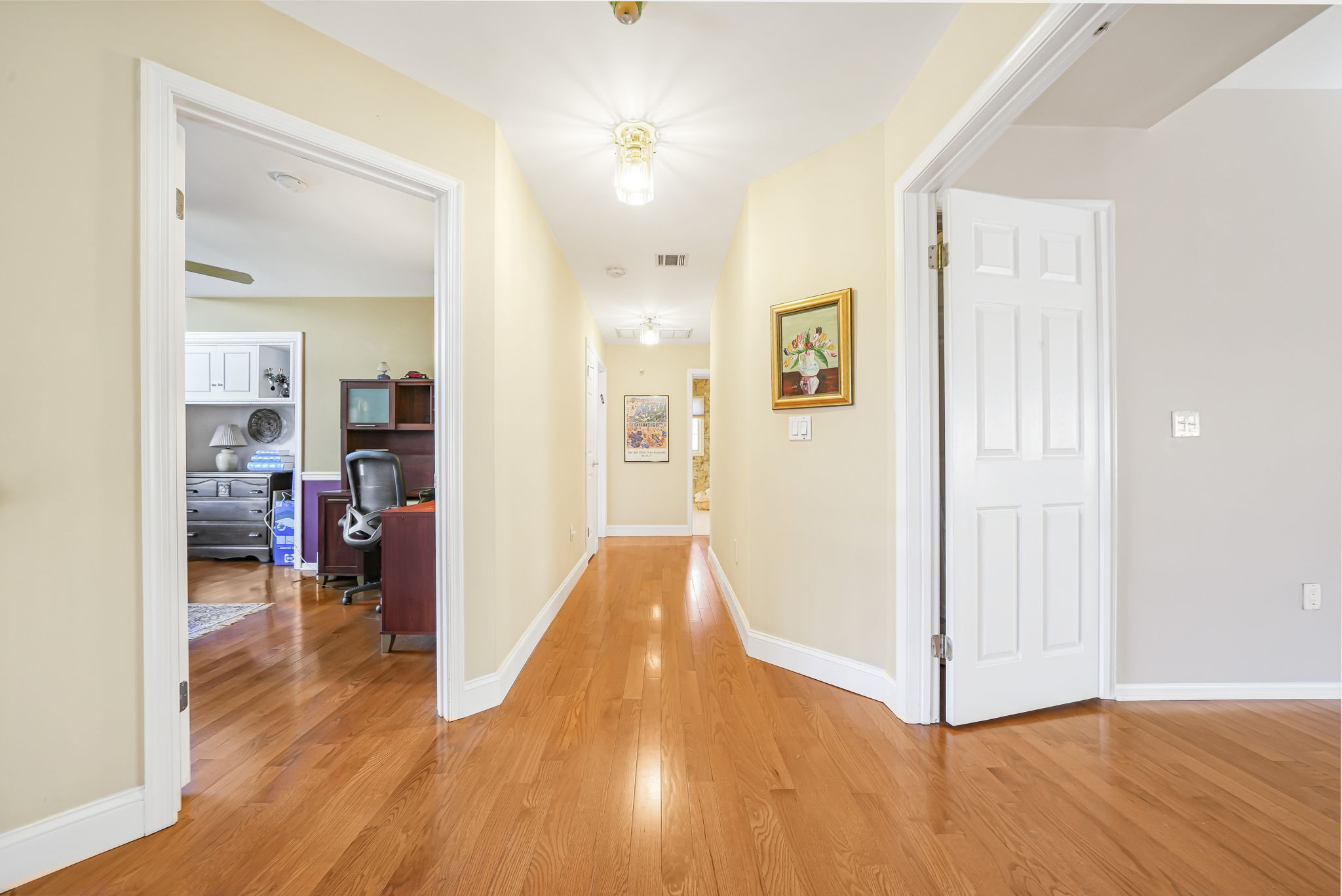 Towaco, New Jersey, 07045, United States, 4 Bedrooms Bedrooms, ,3 BathroomsBathrooms,Residential,For Sale,1980652