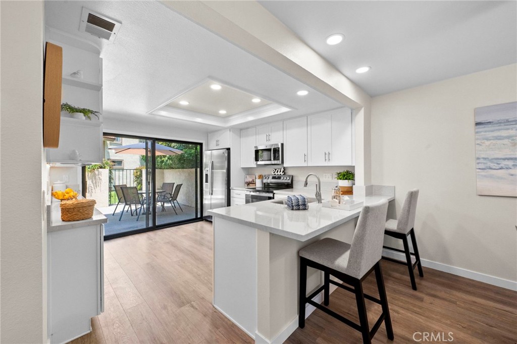 Huntington Beach, California, 92646, United States, 4 Bedrooms Bedrooms, ,3 BathroomsBathrooms,Residential,For Sale,1912576