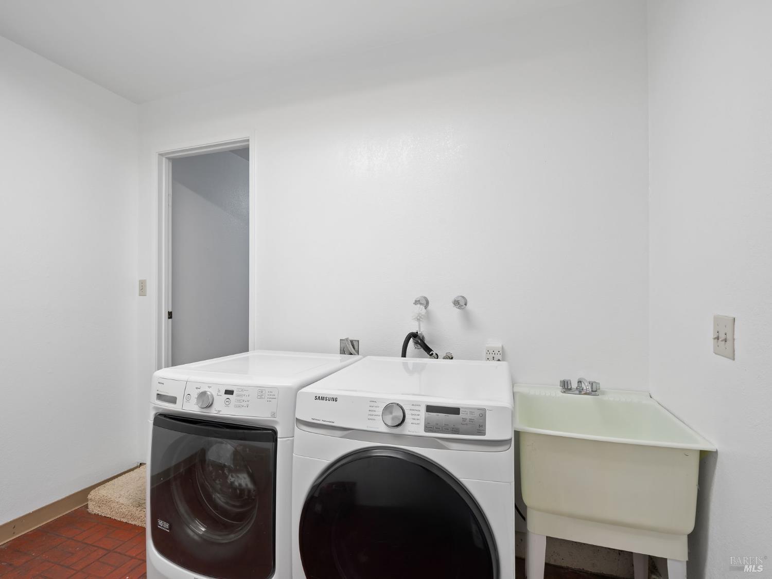 Napa, California, 94558, United States, 3 Bedrooms Bedrooms, ,2 BathroomsBathrooms,Residential,For Sale,1837872
