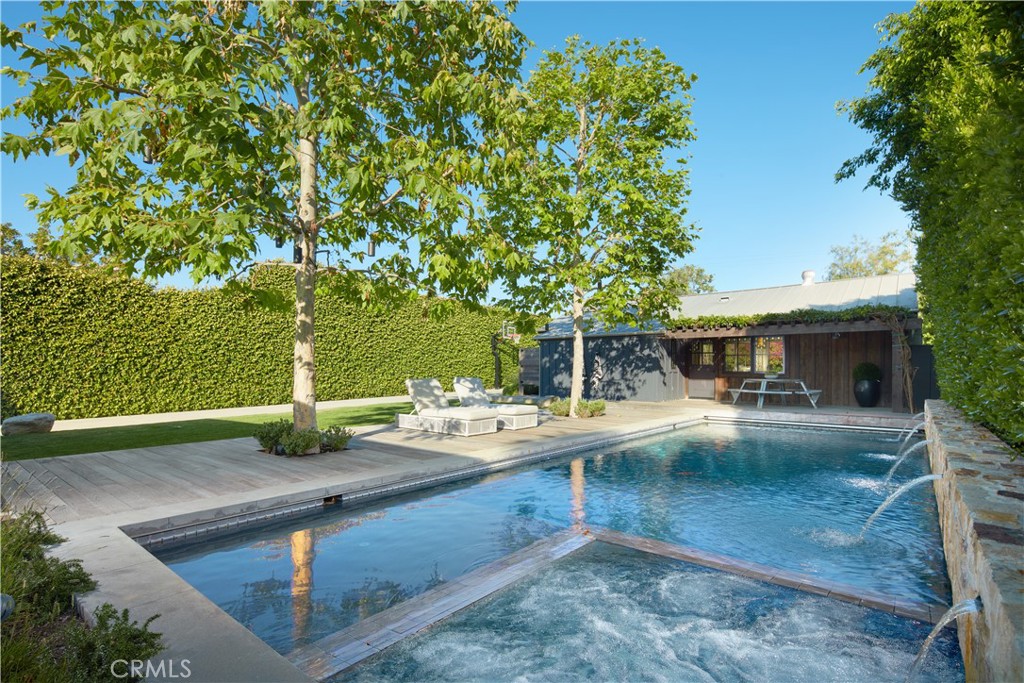 Newport Beach, California, 92660, United States, 4 Bedrooms Bedrooms, ,3 BathroomsBathrooms,Residential,For Sale,1927269