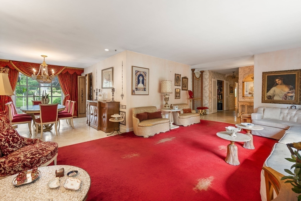 Brookline, Massachusetts, 02467, United States, 4 Bedrooms Bedrooms, ,3 BathroomsBathrooms,Residential,For Sale,1890241