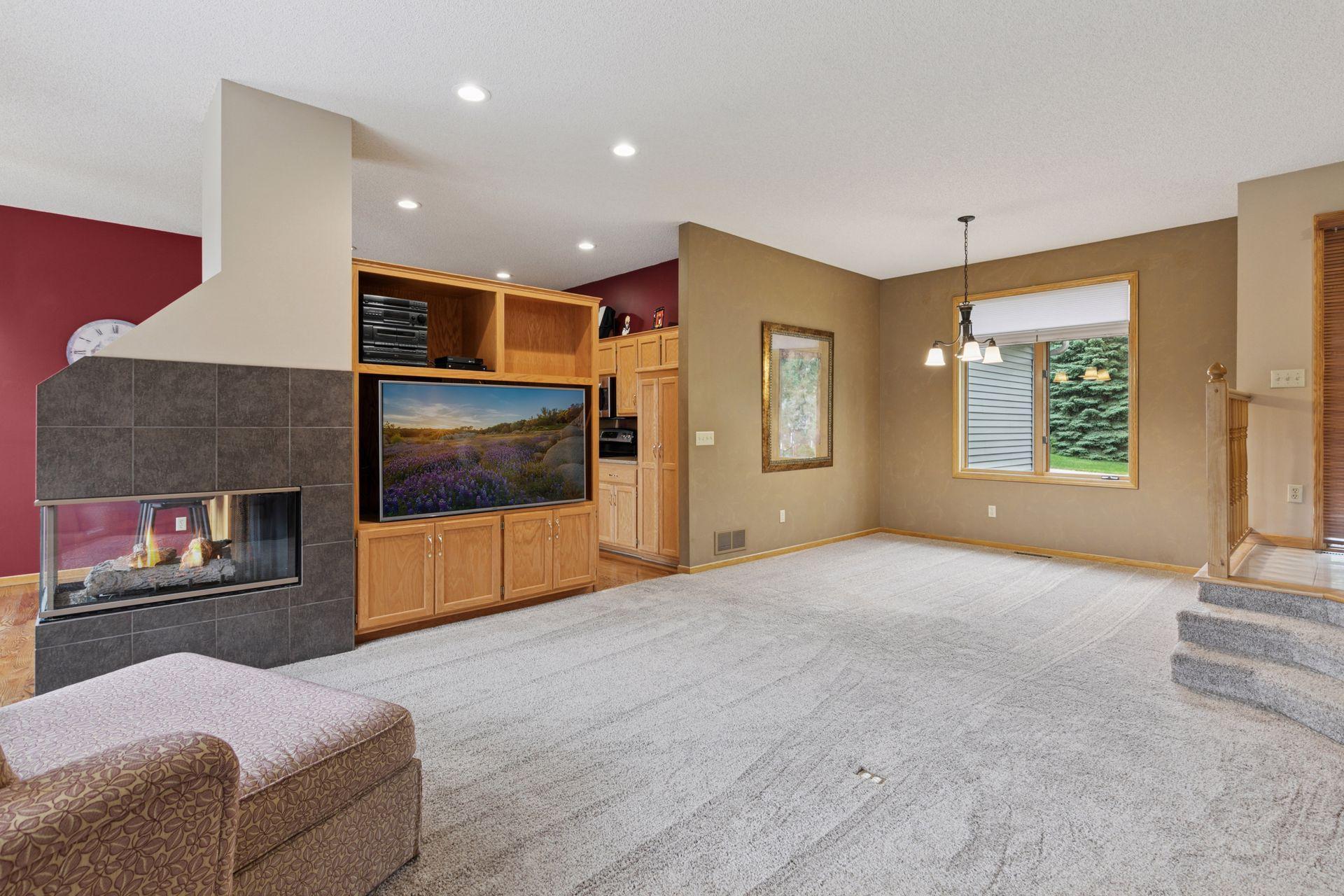 Lakeville, Minnesota, 55044, United States, 4 Bedrooms Bedrooms, ,1 BathroomBathrooms,Residential,For Sale,1867089