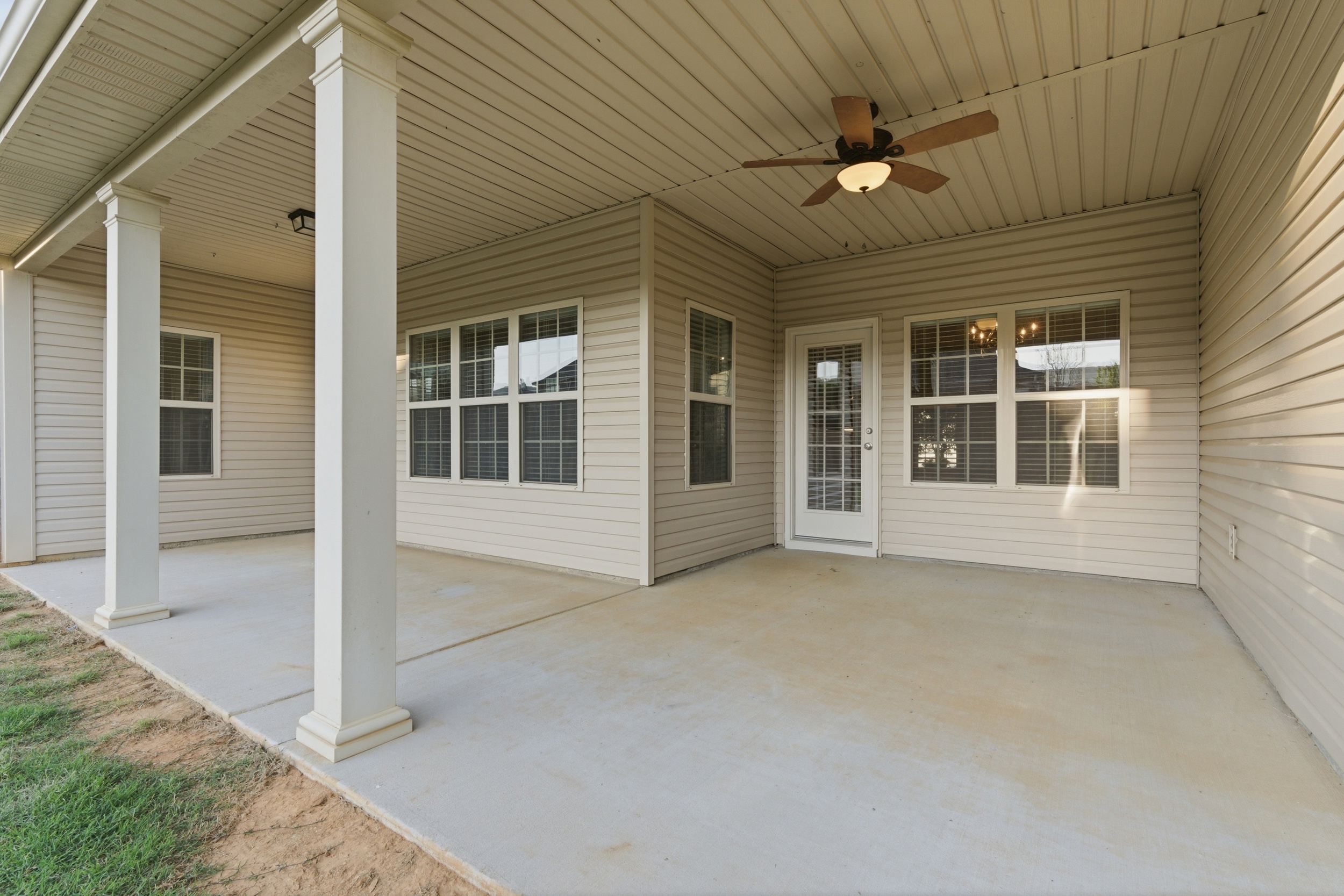  7320 Sanctuary Cove Drive SE - 物件實景