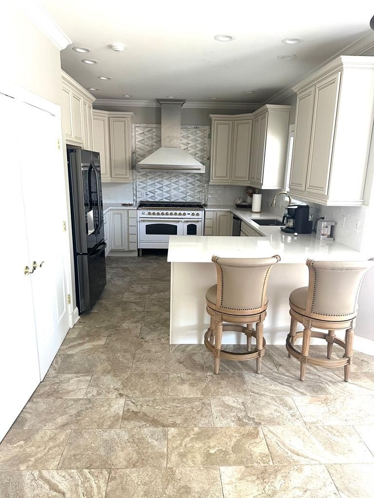 Prestonsburg, Kentucky, 41653, United States, 4 Bedrooms Bedrooms, ,4 BathroomsBathrooms,Residential,For Sale,1978376