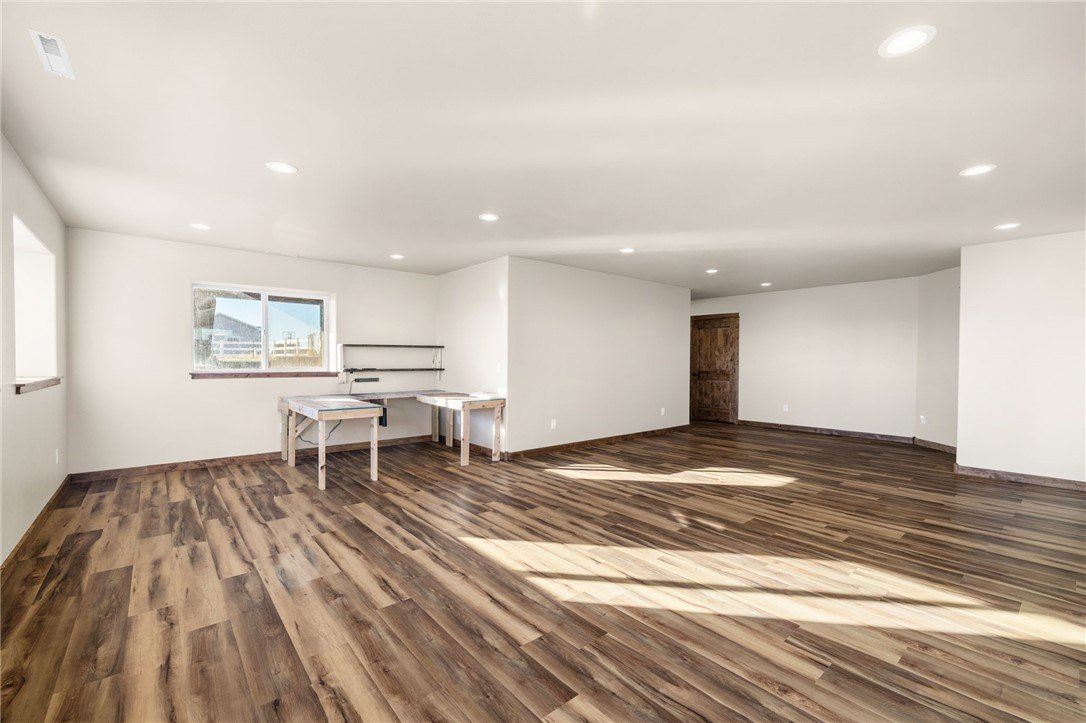 Shepherd, Montana, 59079, United States, 5 Bedrooms Bedrooms, ,3 BathroomsBathrooms,Residential,For Sale,1998698