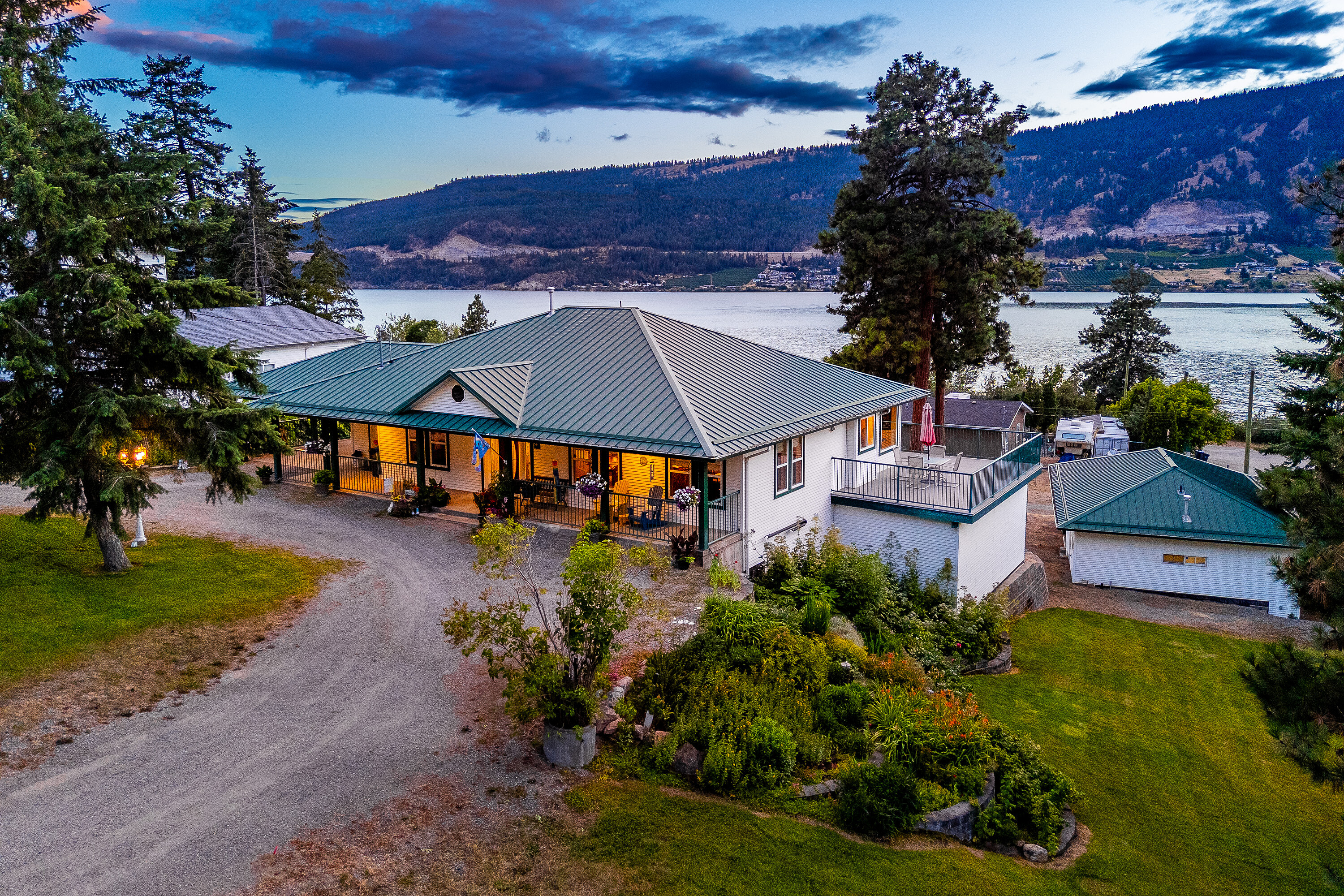  Charming Lakeview Rancher - 物件實景