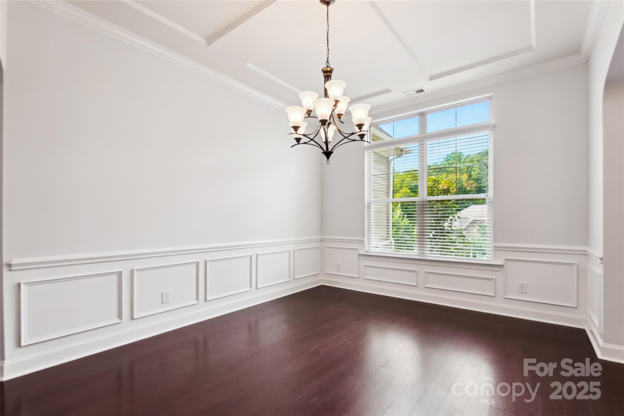 Fort Mill, South Carolina, 29708, United States, 5 Bedrooms Bedrooms, ,5 BathroomsBathrooms,Residential,For Sale,1896141