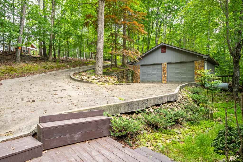 Ellijay, Georgia, 30540, United States, 4 Bedrooms Bedrooms, ,4 BathroomsBathrooms,Residential,For Sale,1858933
